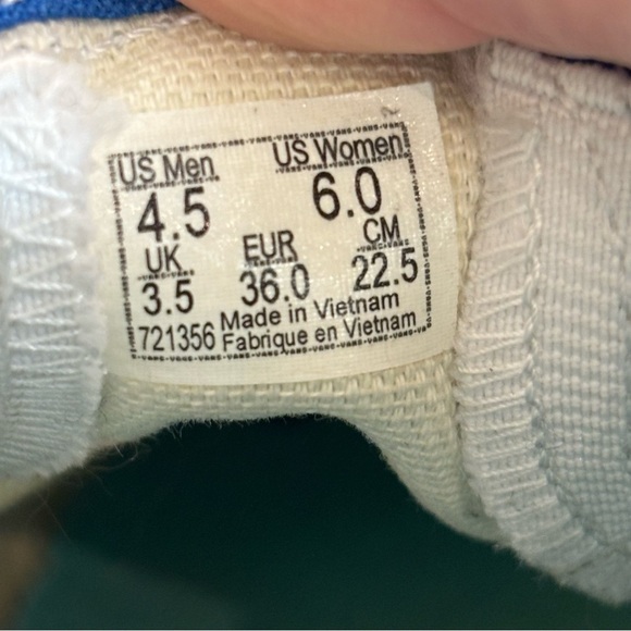 VANS Sponge Bob Square Pants Sz 6 Women 4.5 Men Aloha Bob Slip On Loafers - Picture 10 of 10